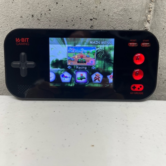 My Arcade Go Gamer Portable Device Built-In 220 Retro Games 16-Bit System - Picture 2 of 4